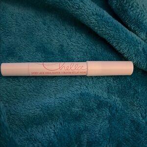 Chello ivory Highlighter crayon